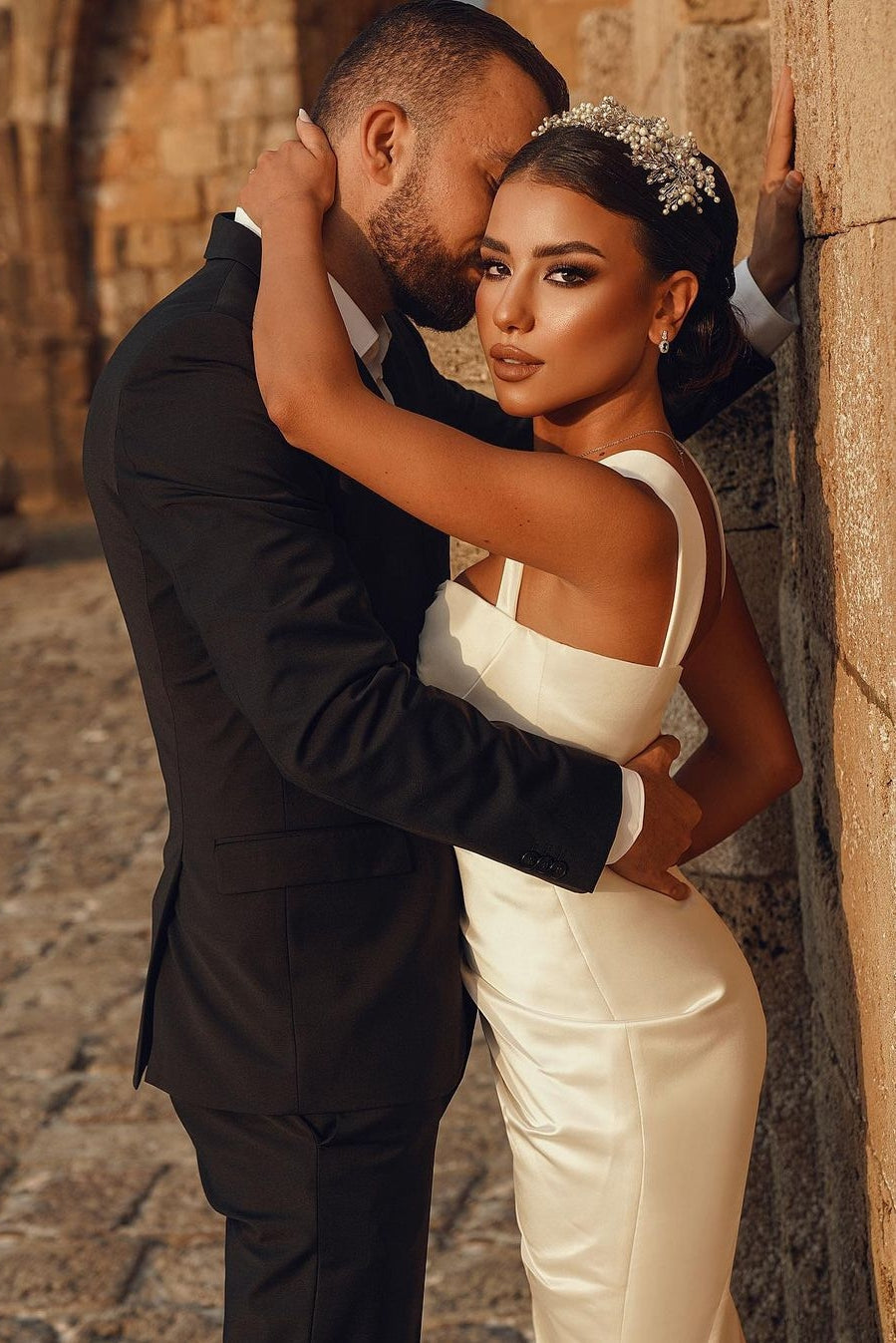 Elegant Sleeveless Straps Ivory High split Sweetheart Wedding Dress