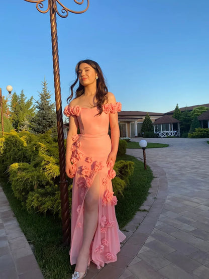 Sweetheart Sleeveless Strapless Floral Appliques Chiffon Floor-Length Prom Dress with Slit