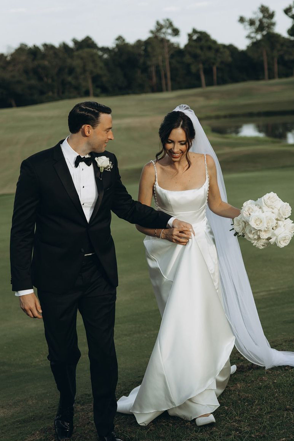 Fashion A Line Square Neck Satin Satin Long Wedding Dresses with Beading