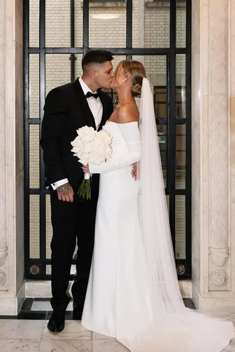 Charming Elegant Mermaid Strapless Elastic Satin Wedding Dress