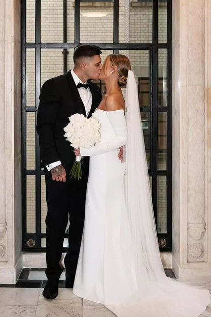Charming Elegant Mermaid Strapless Elastic Satin Wedding Dress