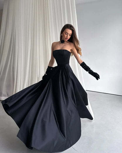 Black Charming Strapless Split Prom Dress With Neck