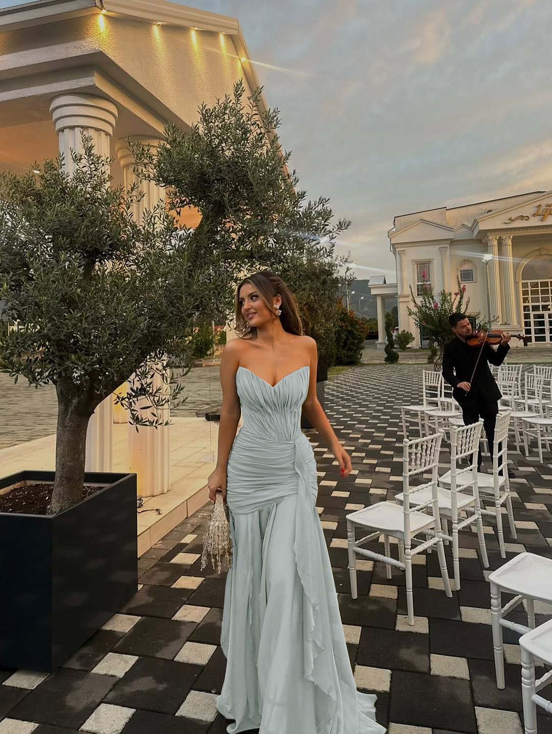 Strapless V Neck Sleeveless Long Prom Dress With Pleated Ruffle