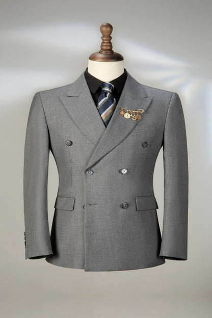 Grey Notched Lapel Three Pieces Prom Suit For Casual with Flap Pockets