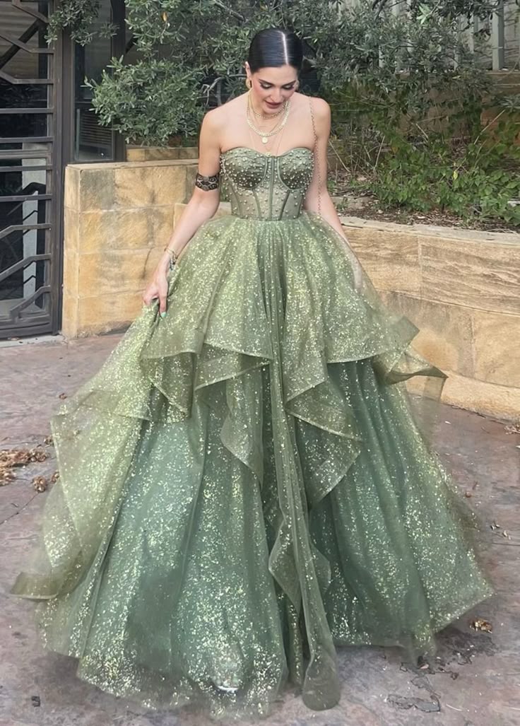 Elegant Green Ball Gown Strapless With Beads Tulle