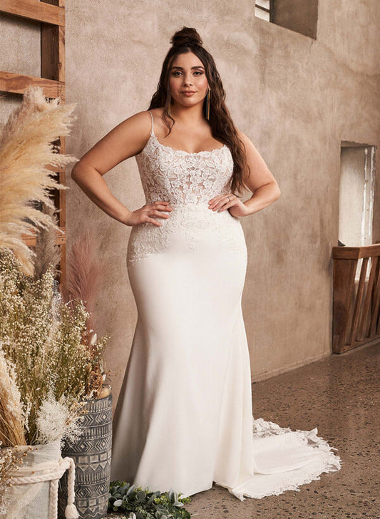 Lace Mermaid Fitted Wedding Dresses Open Back for Plus Size Women