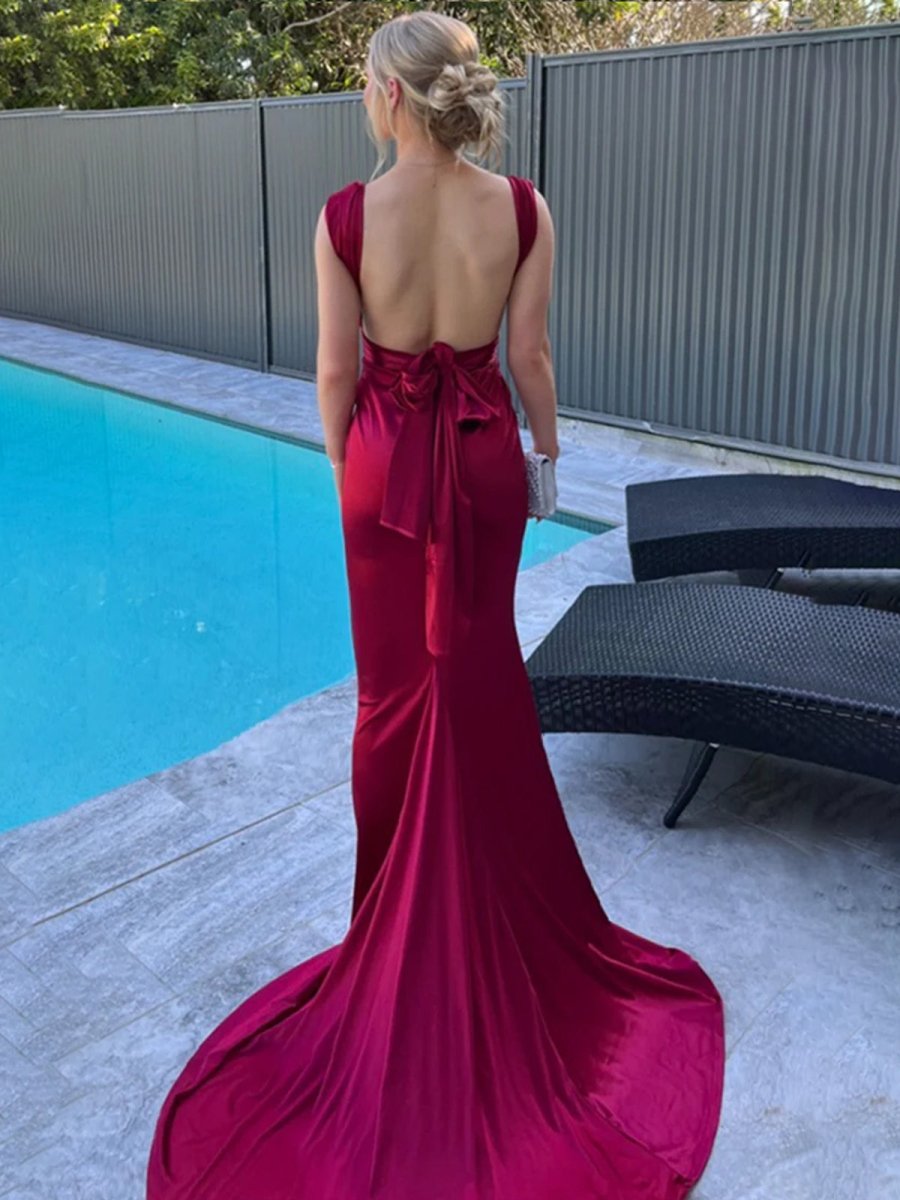 V-Neck Straps Satin Pleated Long Party Gowns Sleeveless Sweep Train Prom Dress