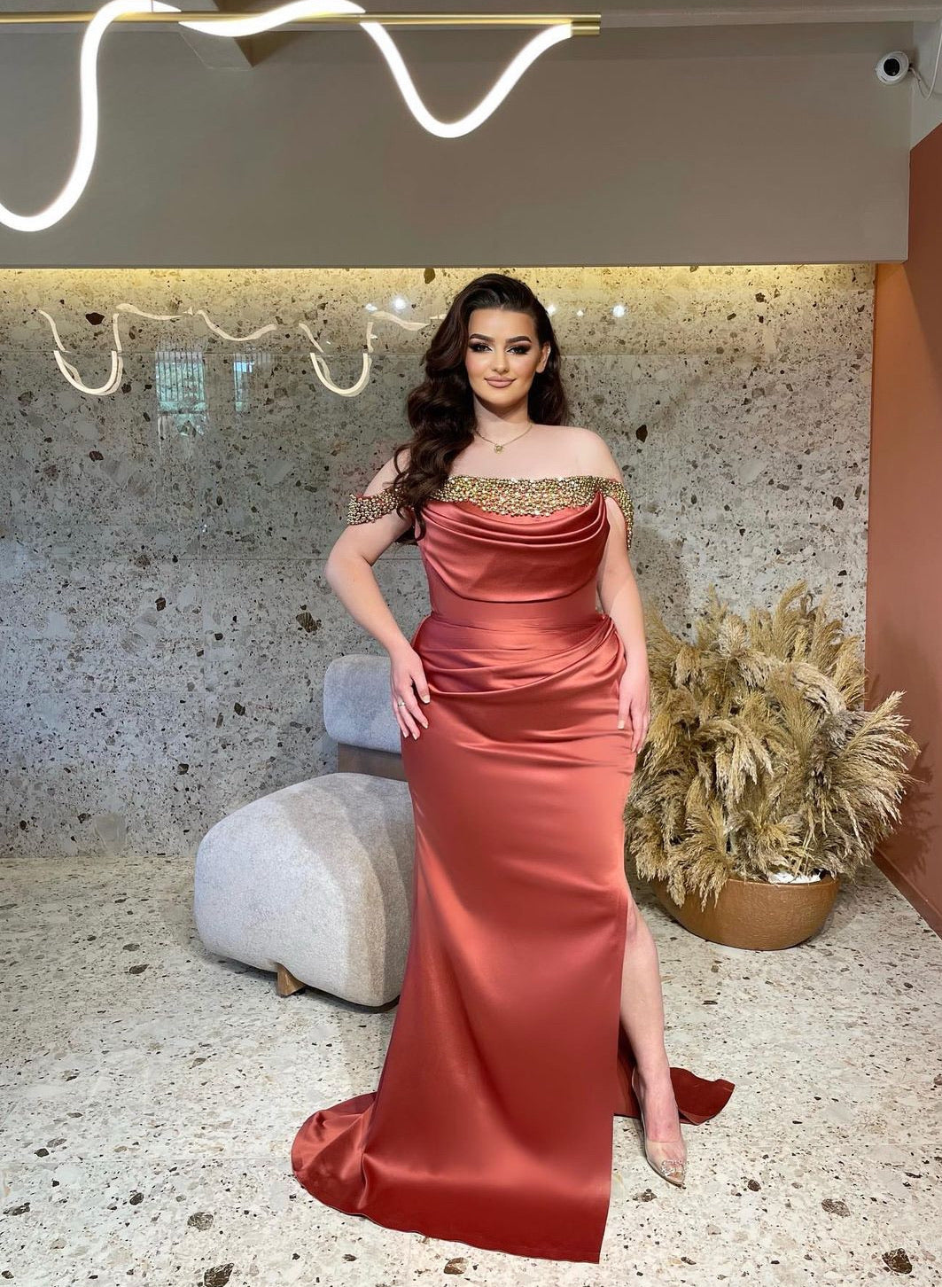 Simple Sleeveless Strapless Sequins Ruched Evening Dress