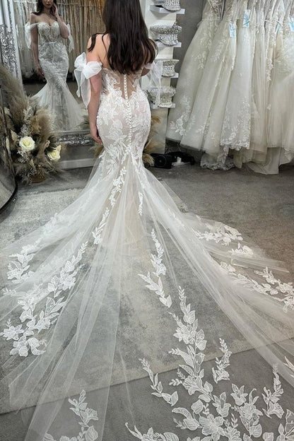 Off-Shoulder Sweetheart Allover Lace Applique Tulle Mermaid Wedding Dress