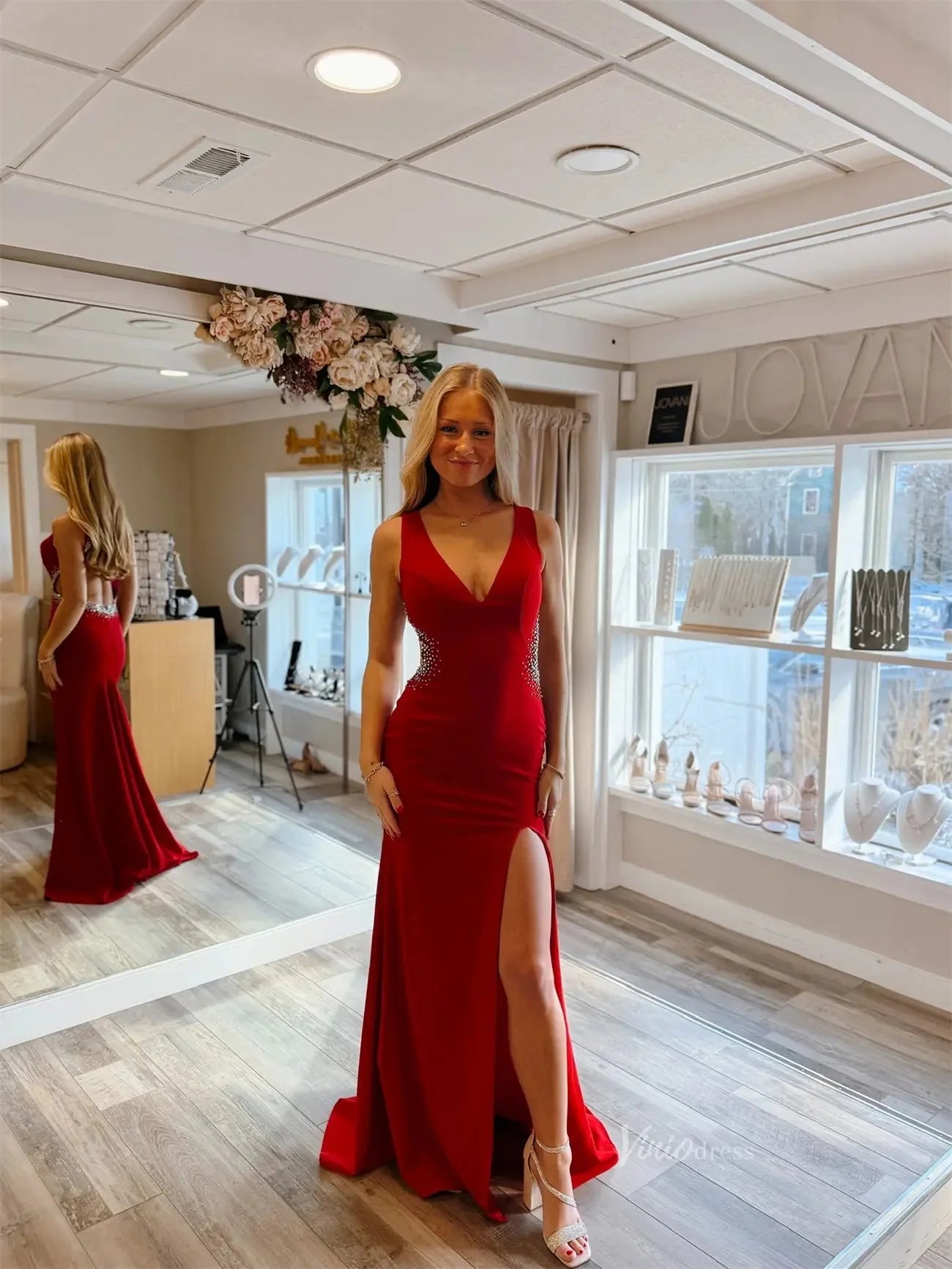 Red Satin Sheath Prom Dresses with Slit