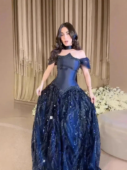 Luxury Arabic Navy A-Line Evening Dress with Beaded