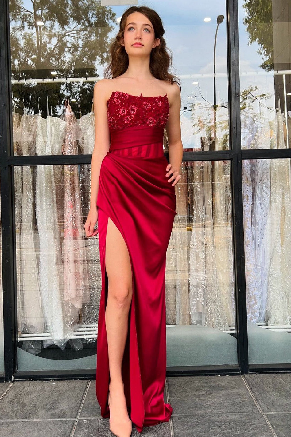 Charming Mermaid Burgundy Strapless Satin Slit Prom Dress